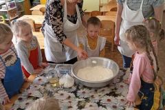 img_20230322_093853_118_